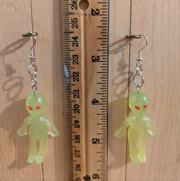 Alien Glow Earrings - Picture 1 of 4